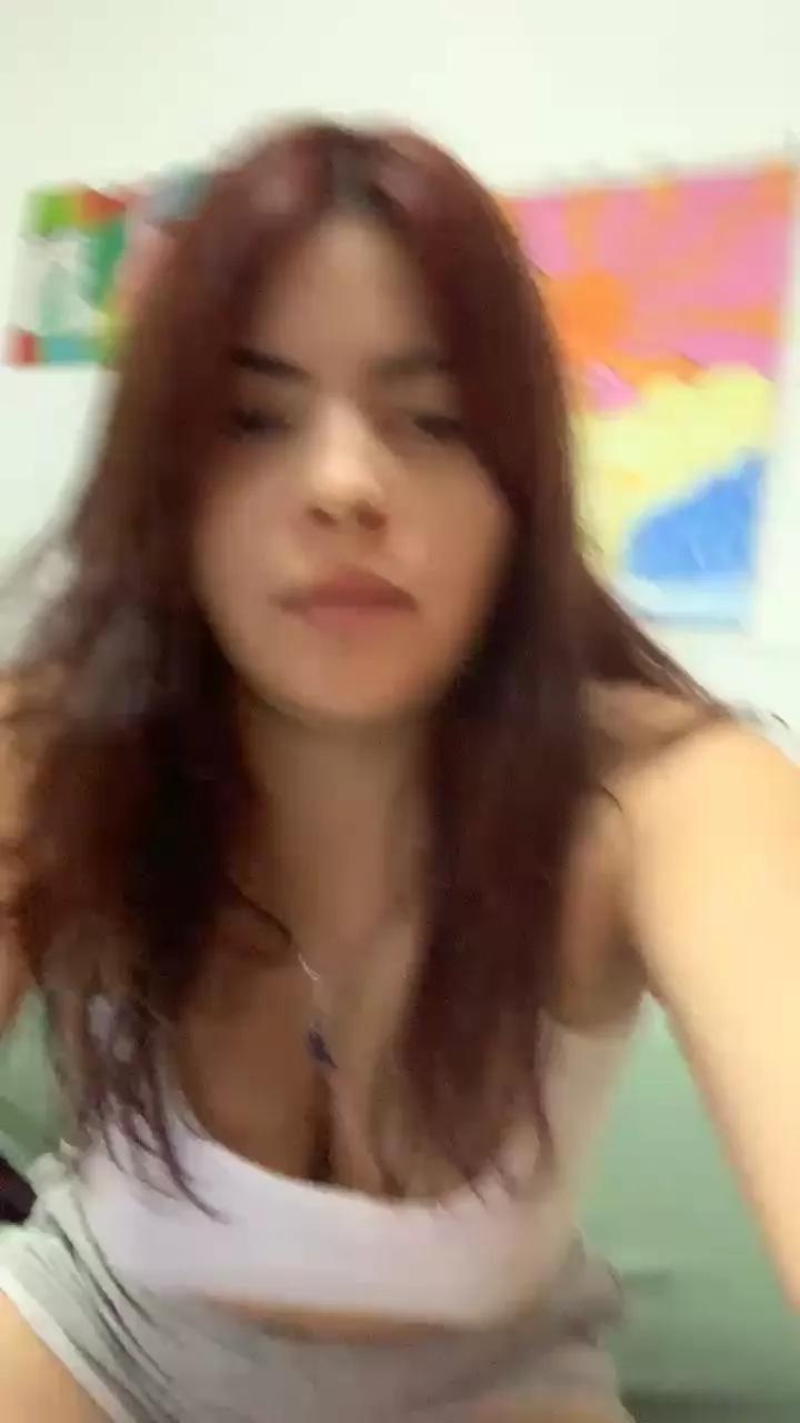 rebeccahills on Cam4 