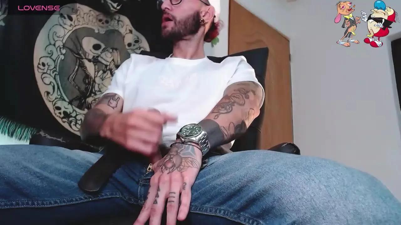 Cam4 ren_stipe is Freechat ren_stipe —  #feet #pee #armpits #milk #smoke #gamer #amateur