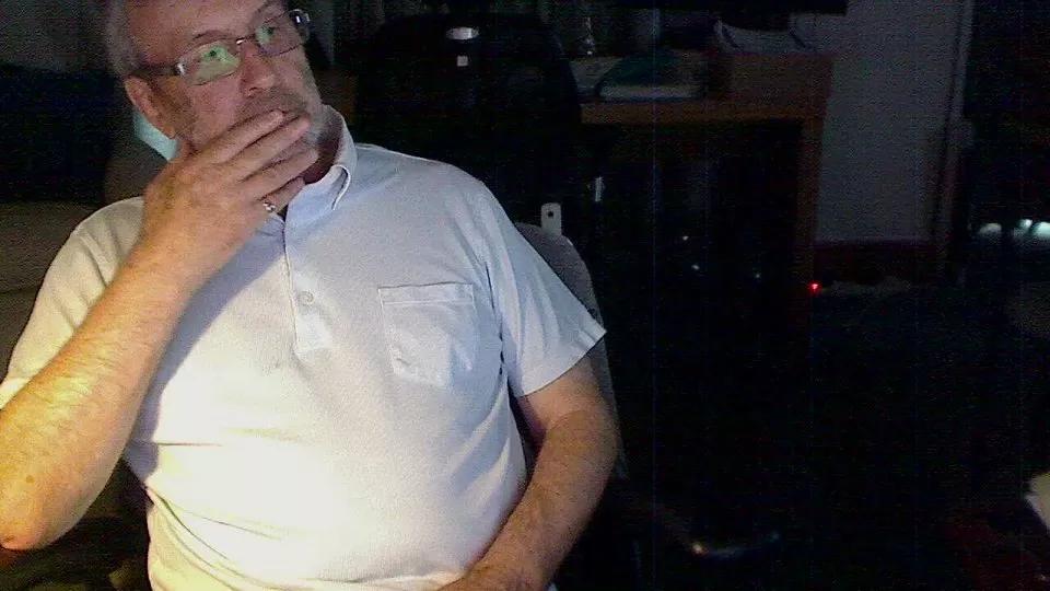 robbie3 on Cam4 