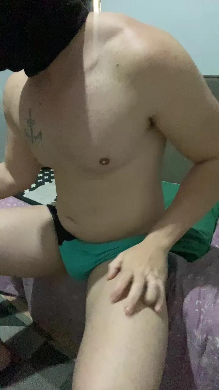 Offline rolarosagrossa1 on Cam4