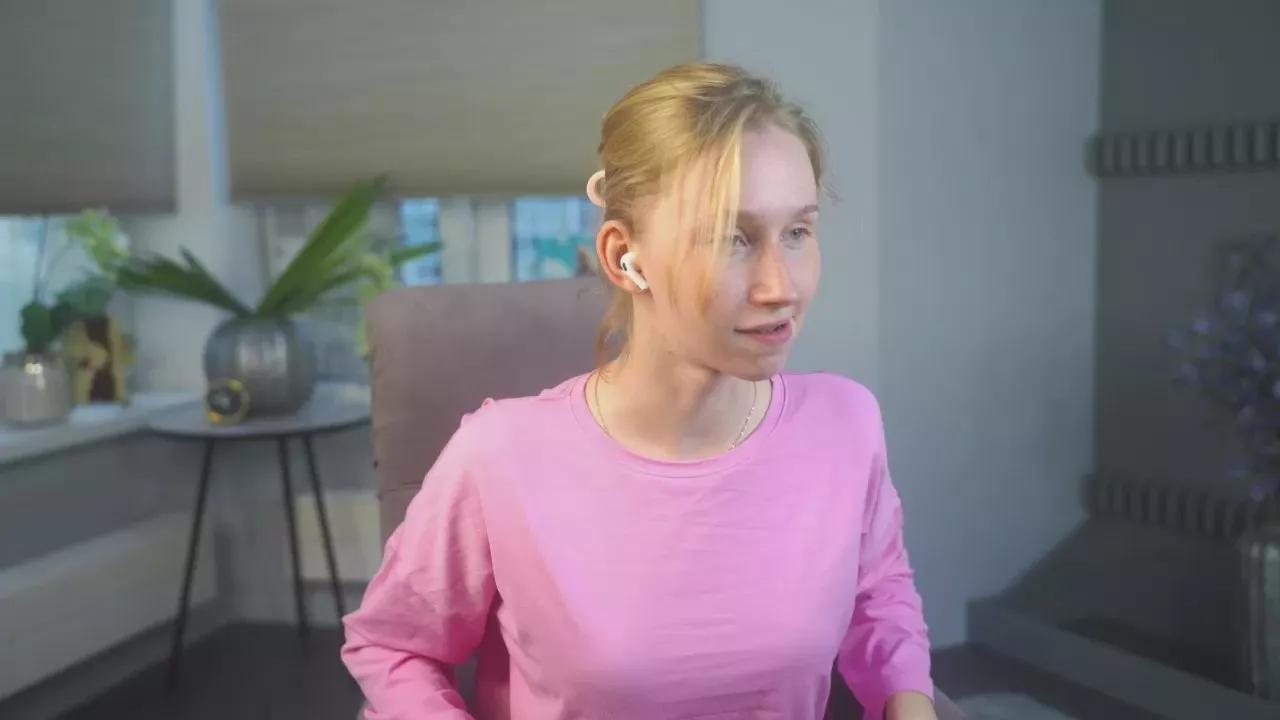RossieKletschka on Cam4 