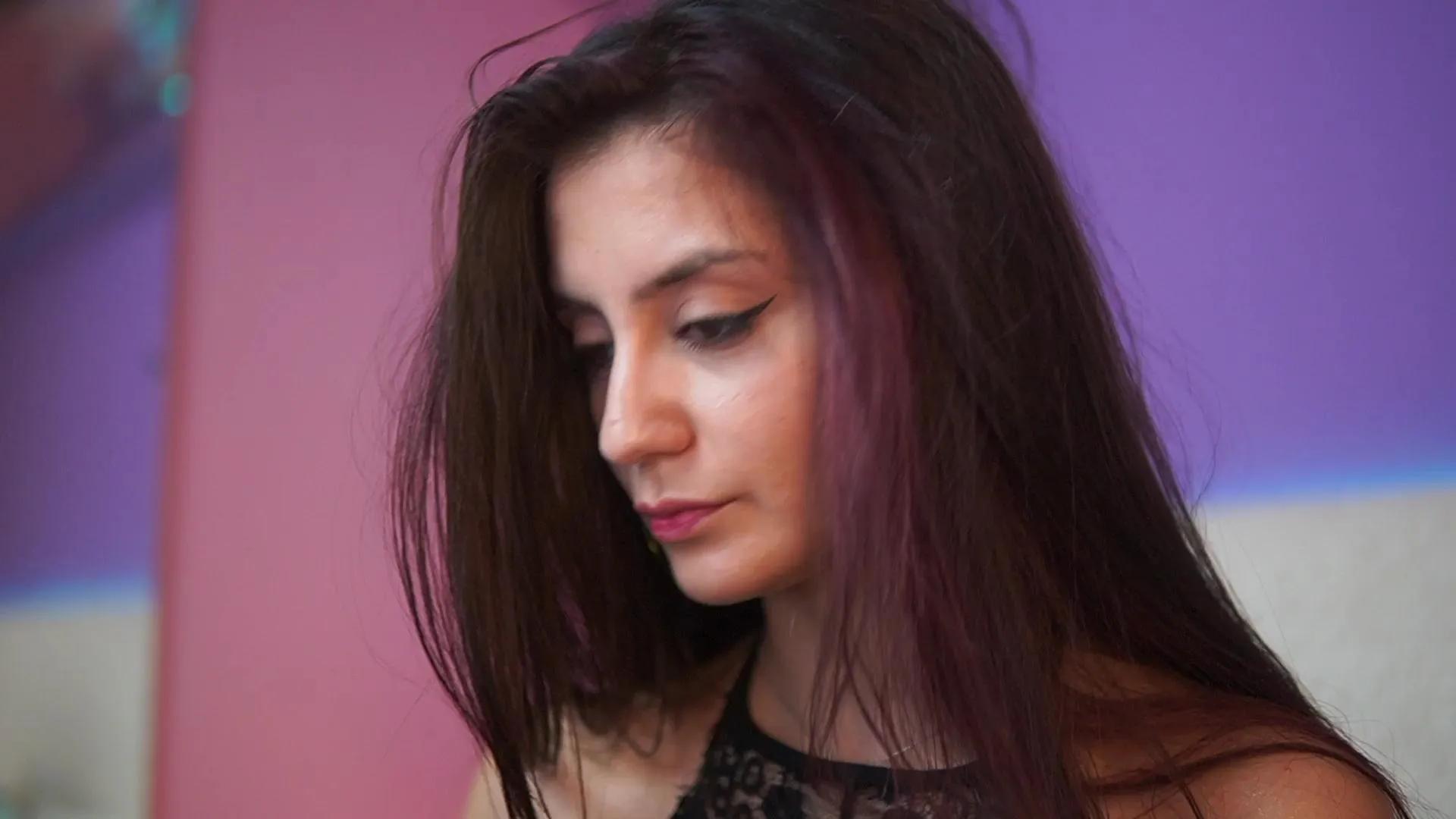 Offline SabrinaHope on Cam4