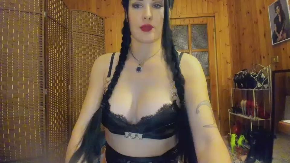 sally_x on Cam4 
