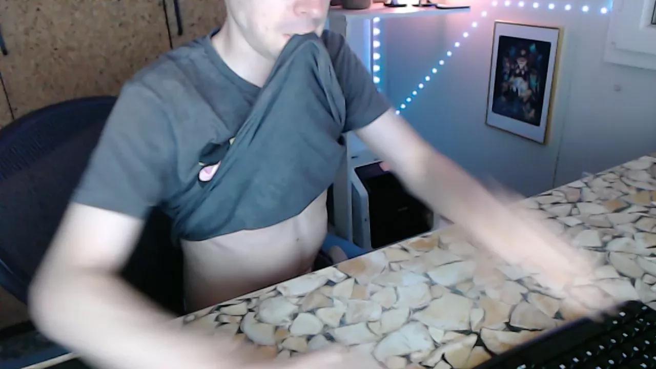 sanakiraz on Cam4 