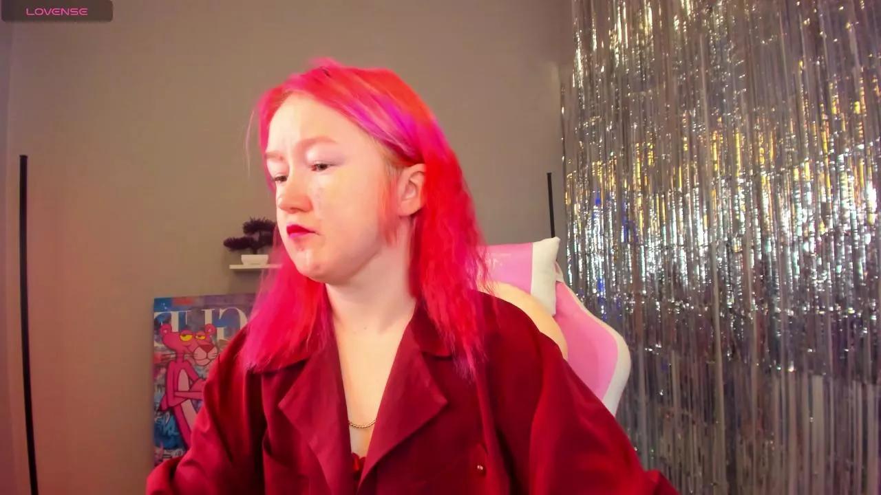 Sara_Moor on Cam4 