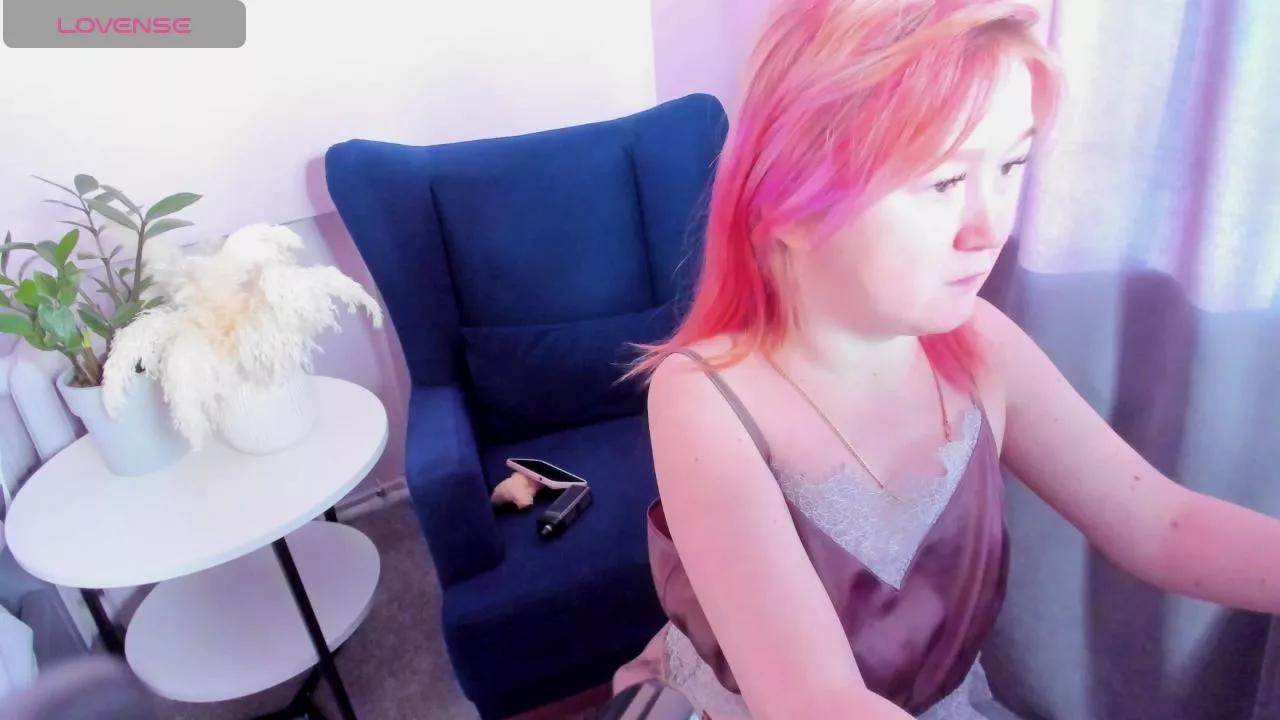 Sara_Moor on Cam4 