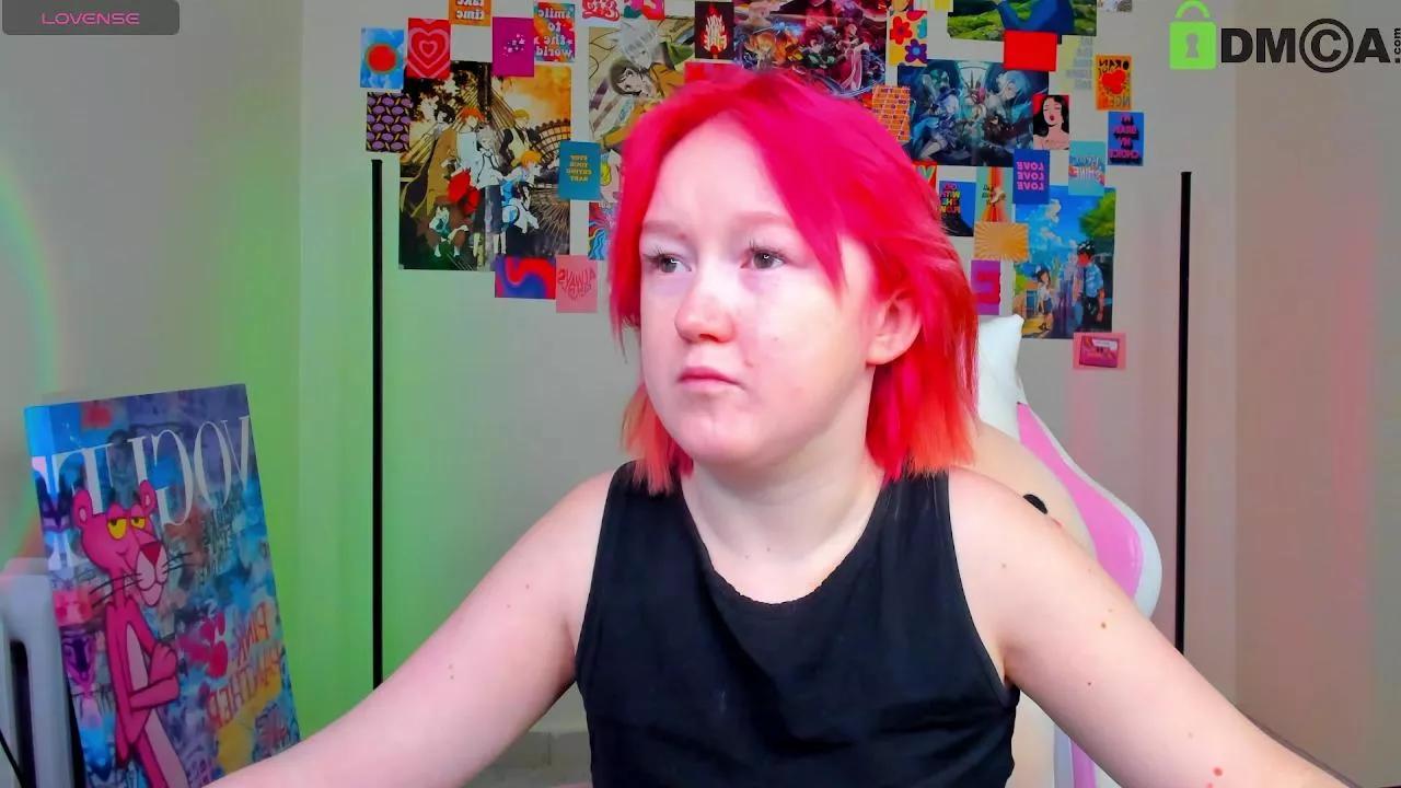 Sara_Moor on Cam4 