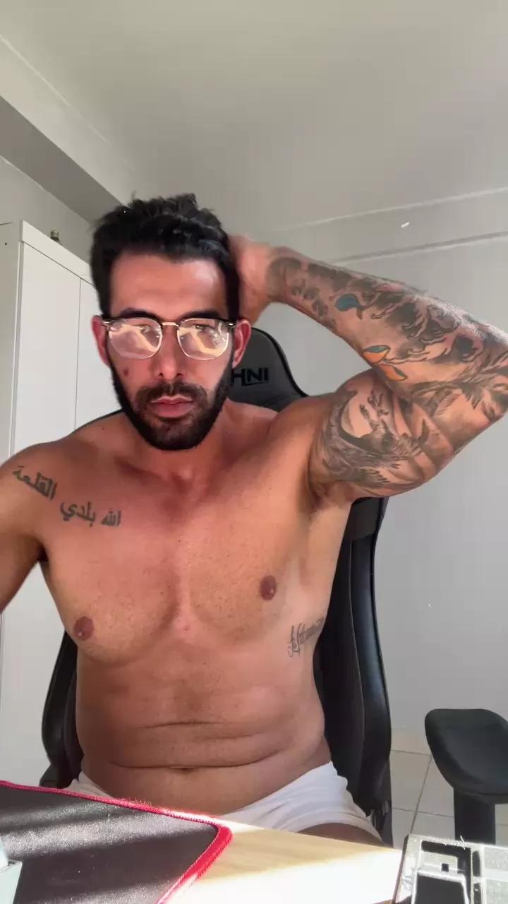 Saradoalto23 on Cam4 