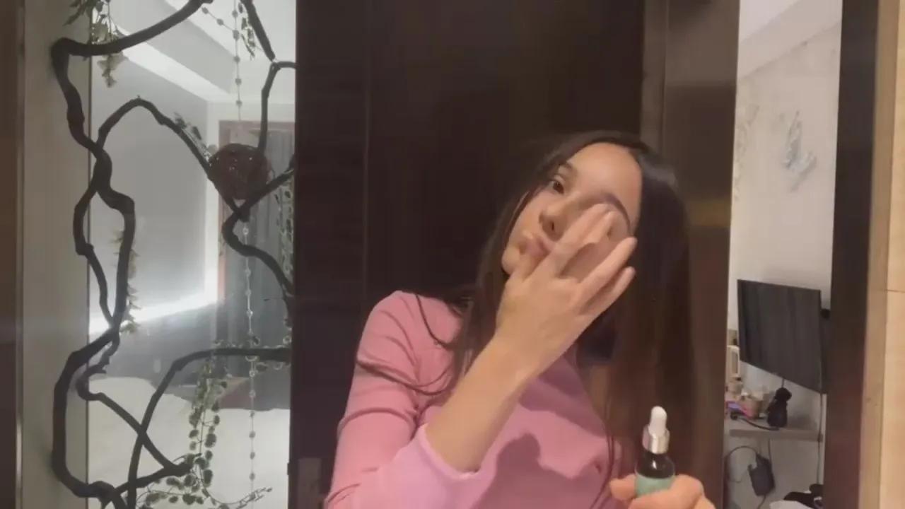 Cam4 SaranBullert is Freechat SaranBullert —  #femdom #anal #ass #pussy #threesome #gamer #pee