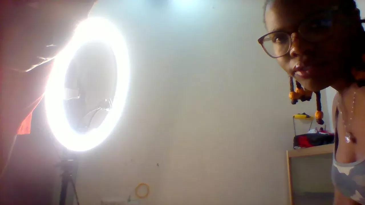 Sasha_blanca on Cam4 