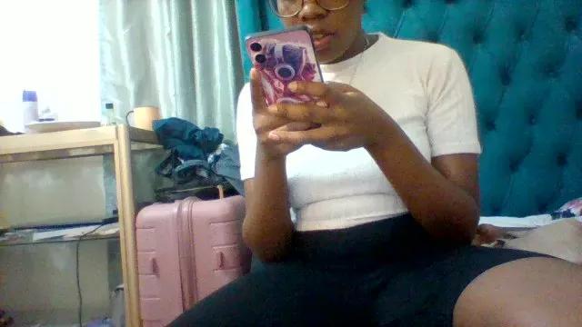 Sasha_blanca on Cam4 