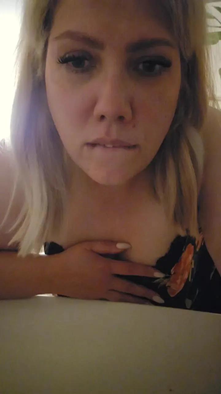 Offline SensualMinx on Cam4