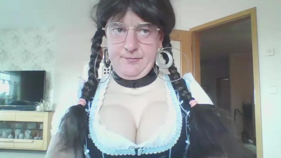 sexynadine89 on Cam4