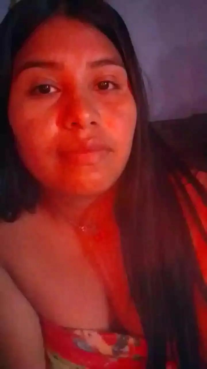 Offline Shacha25 on Cam4