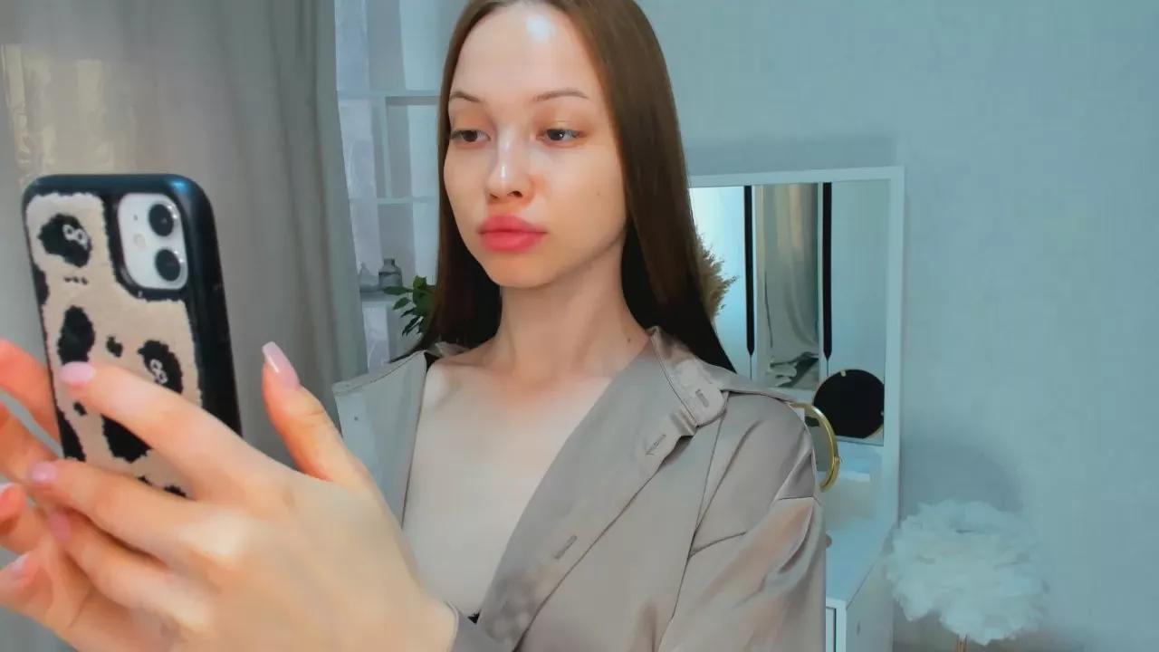 SheenaBeese on Cam4 