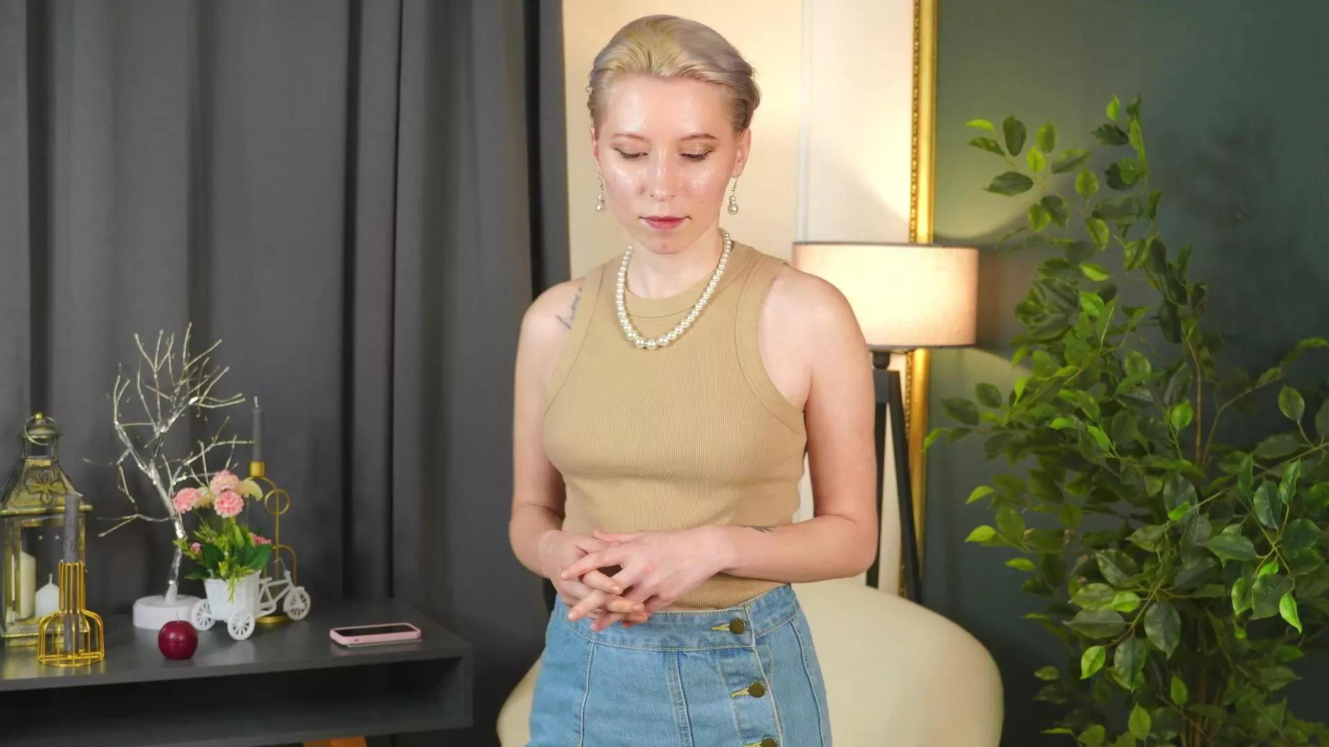 SheenaHallsted on Cam4 