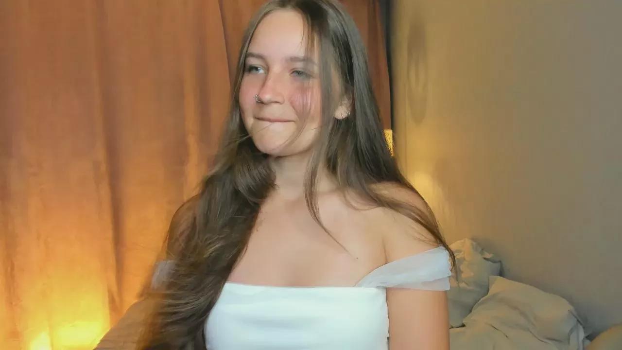 ShelleyGornall on Cam4 