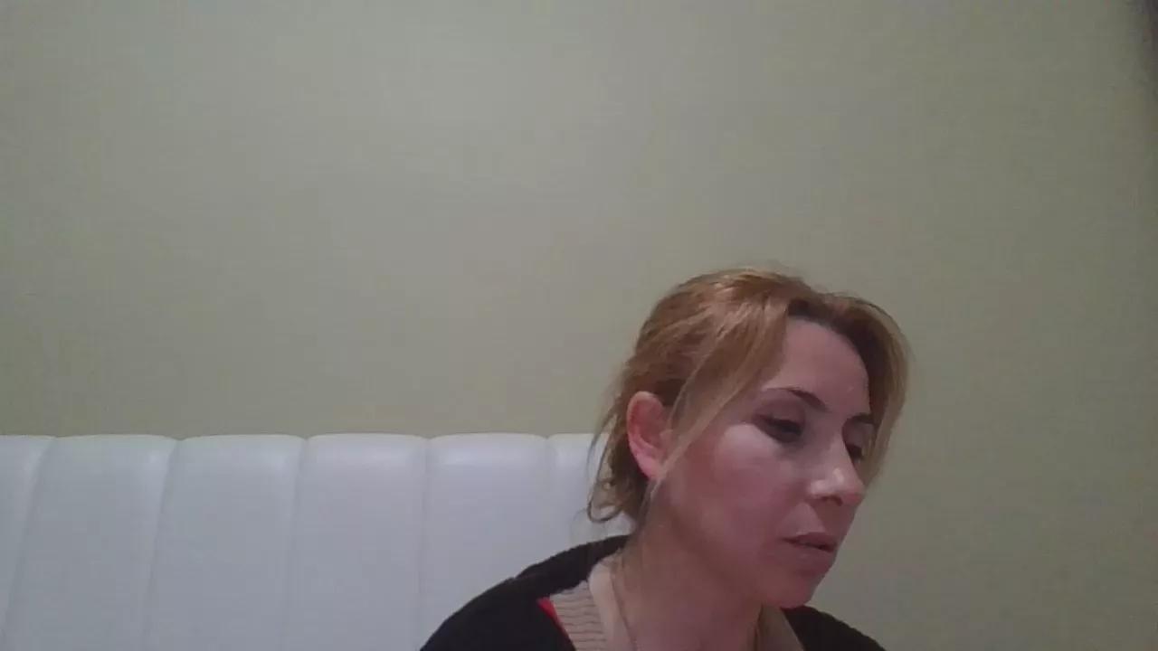 siara20 on Cam4 