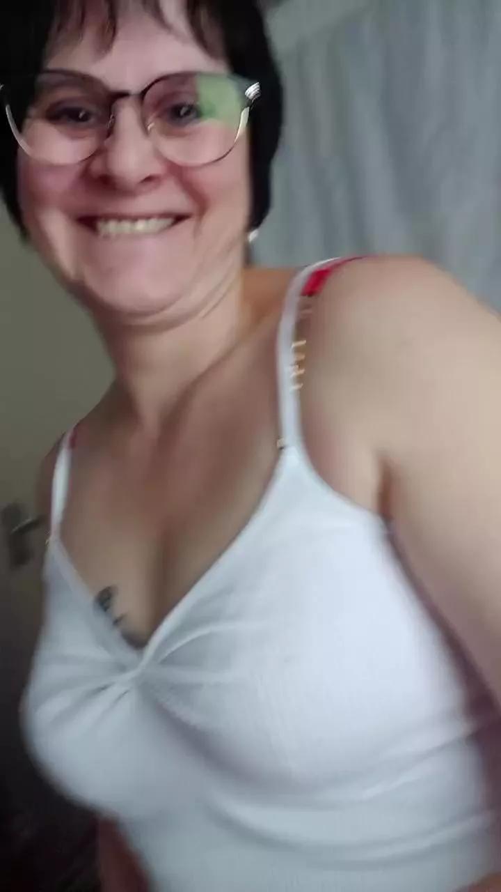 sissidanse41 on Cam4 