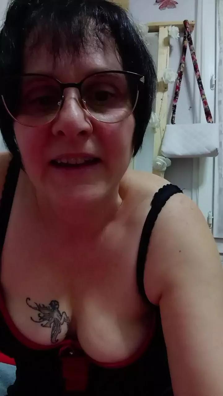 sissidanse41 on Cam4 