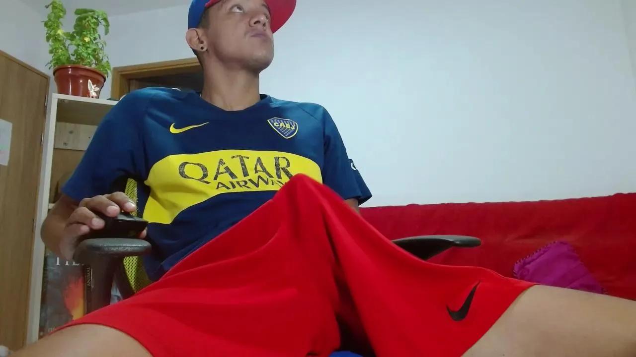 Offline Skinny23cm on Cam4