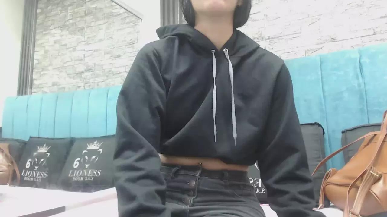 skinny_brenda on Cam4 