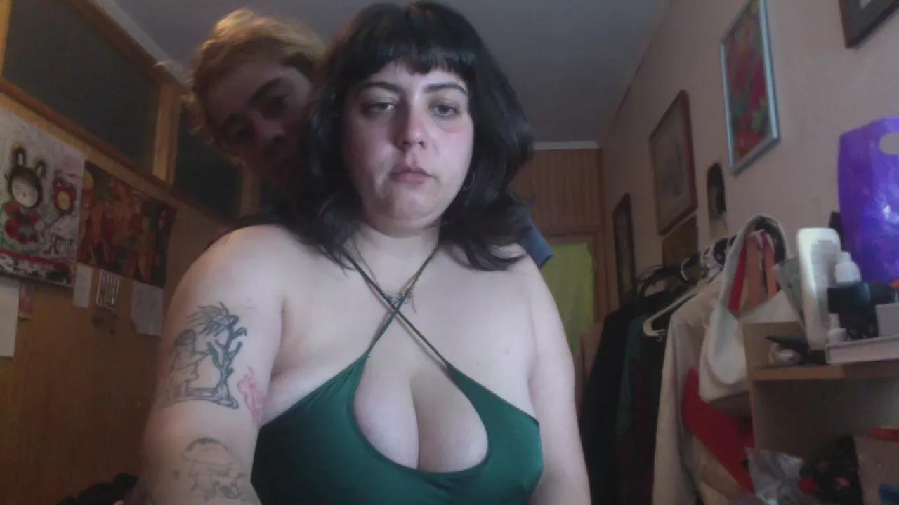 Offline Softicecream69 on Cam4