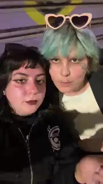 Offline Softicecream69 on Cam4