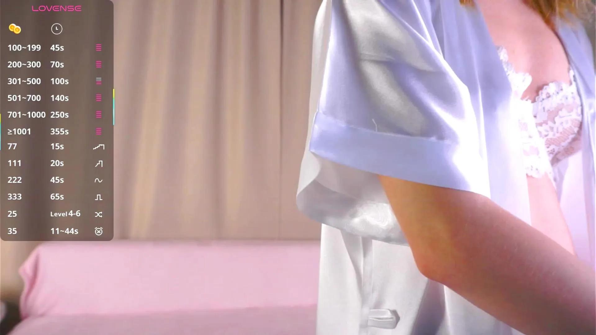 Offline SolChicoine on Cam4