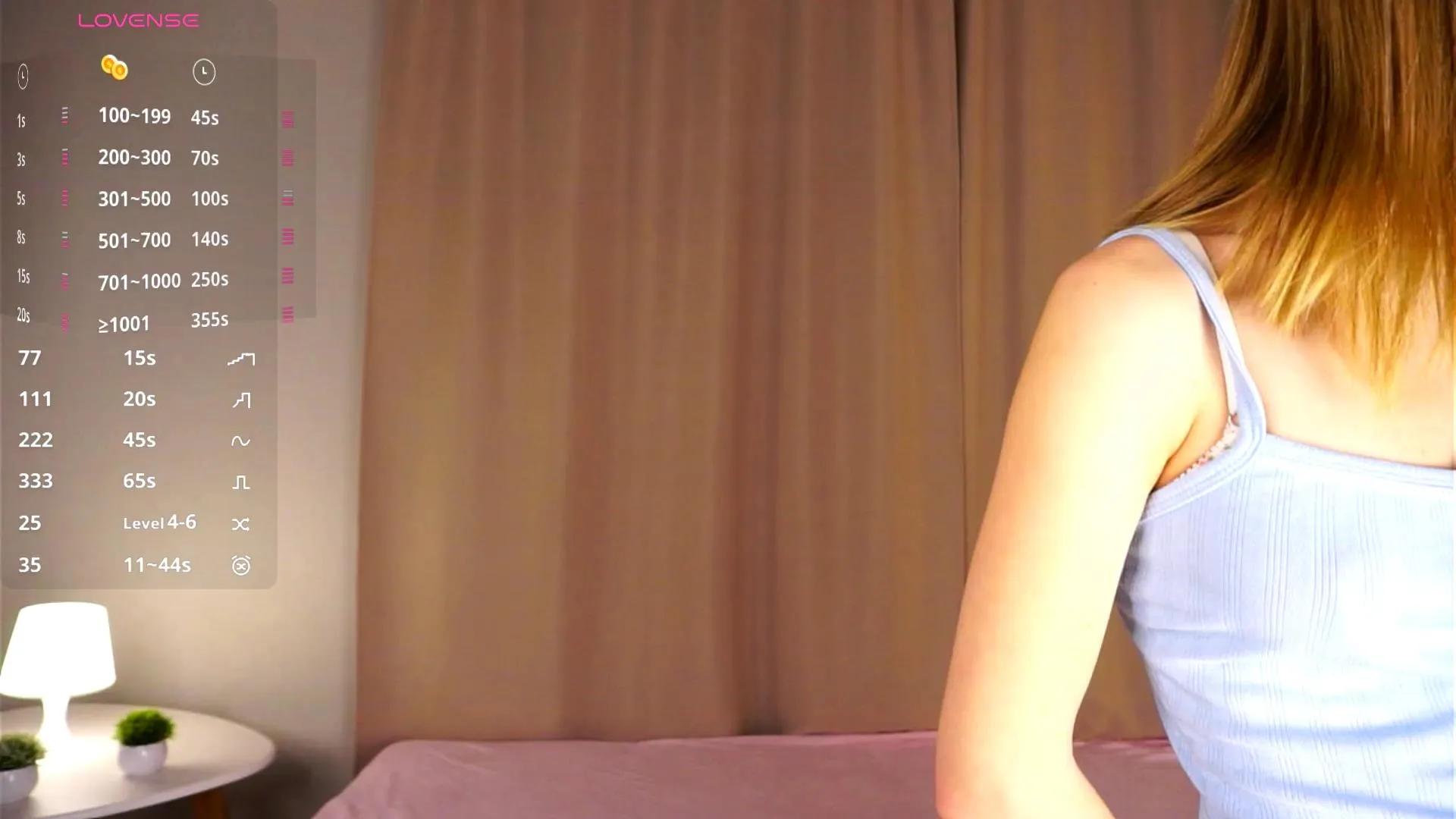 Offline SolChicoine on Cam4