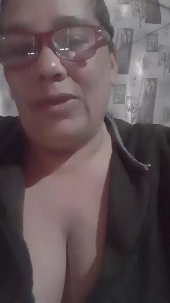 Soytuya18 on Cam4 