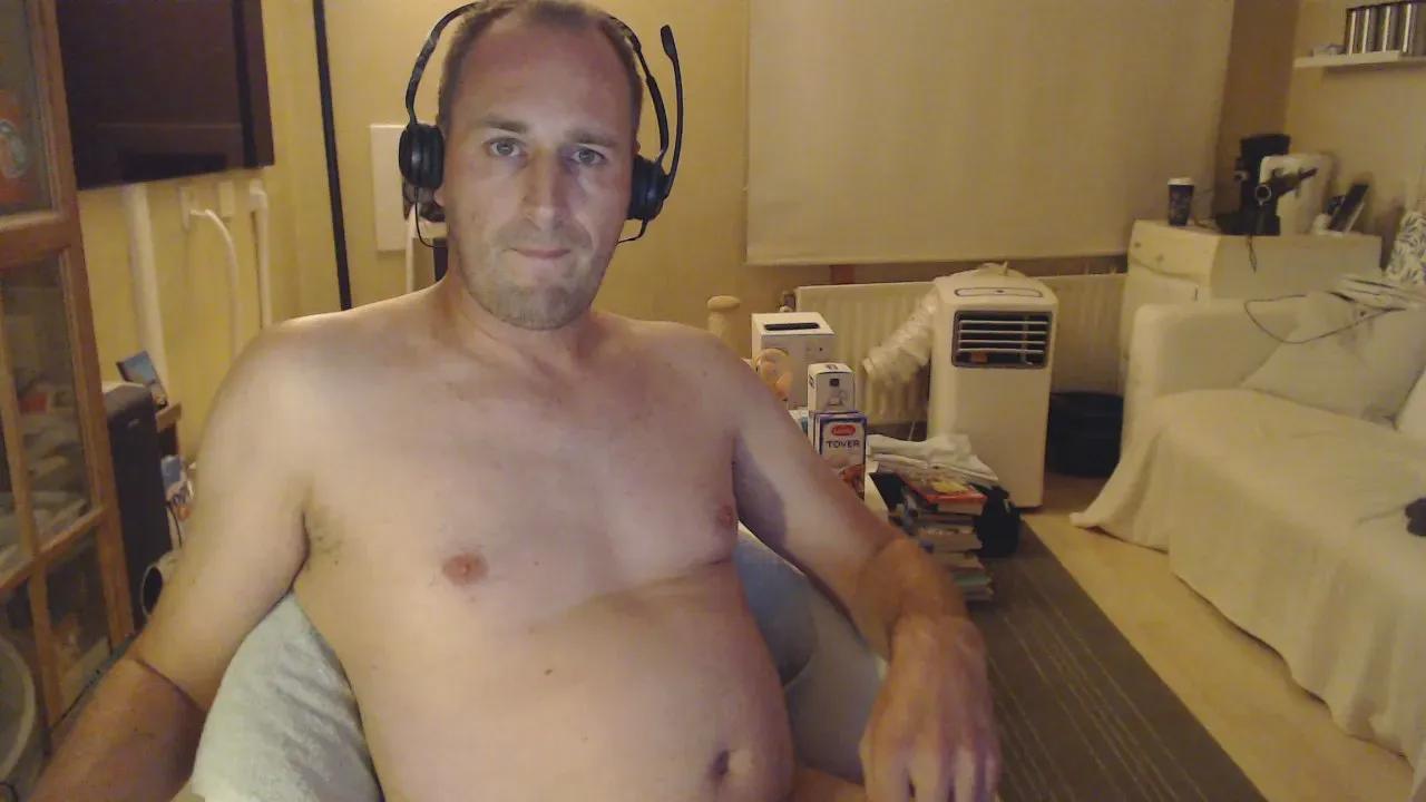 Offline speciald_xxx on Cam4