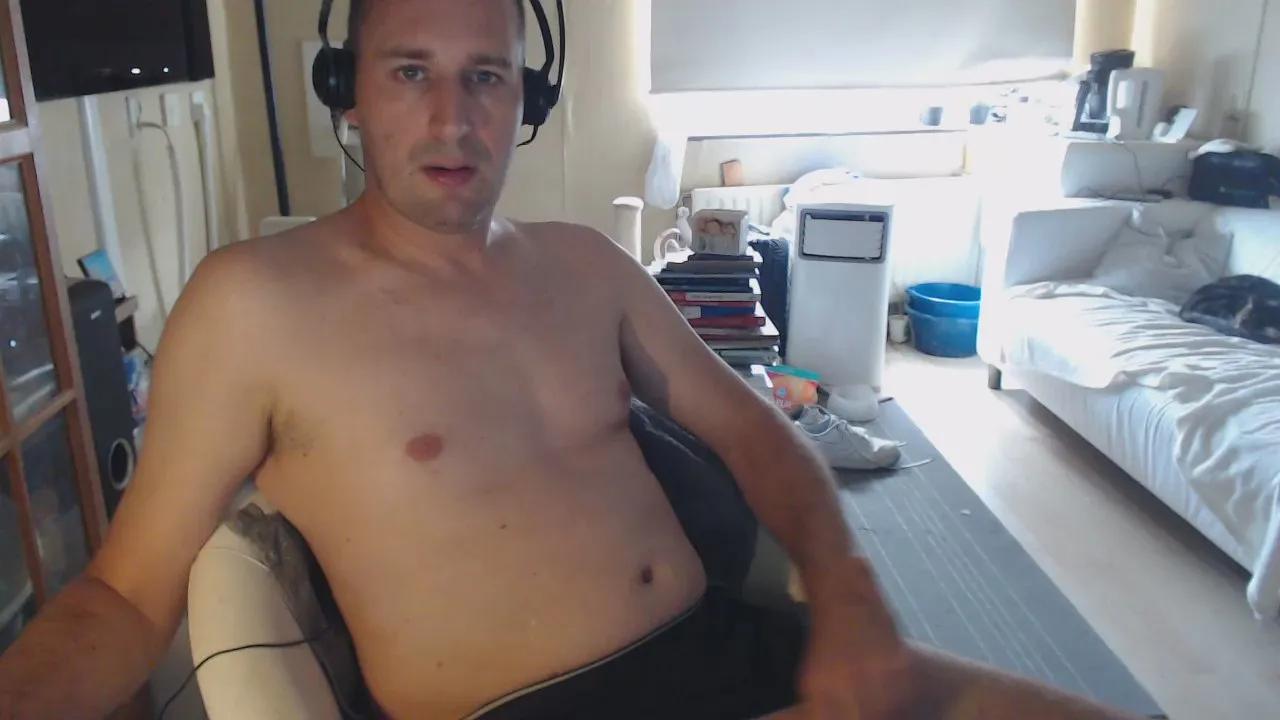 Offline speciald_xxx on Cam4