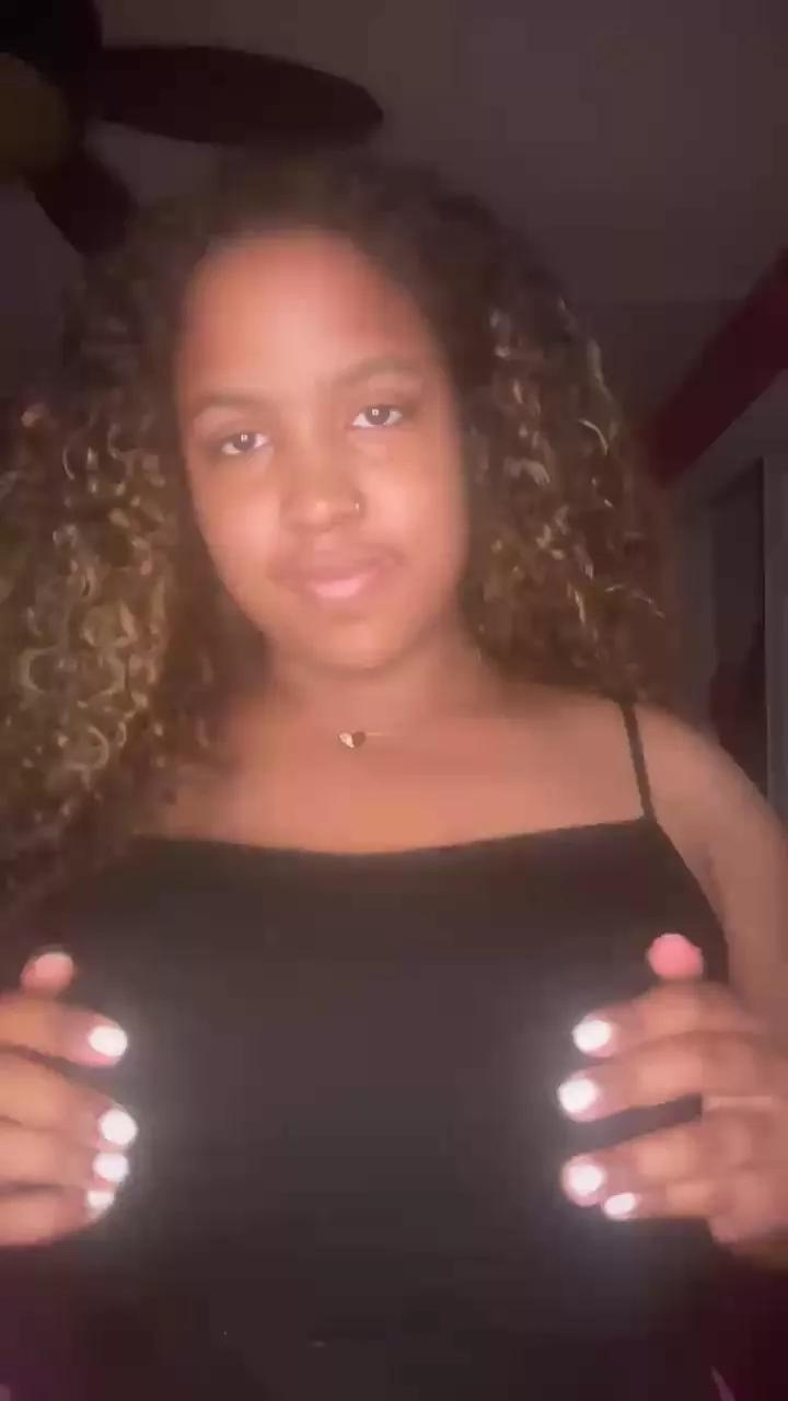 Stephstar63 on Cam4 