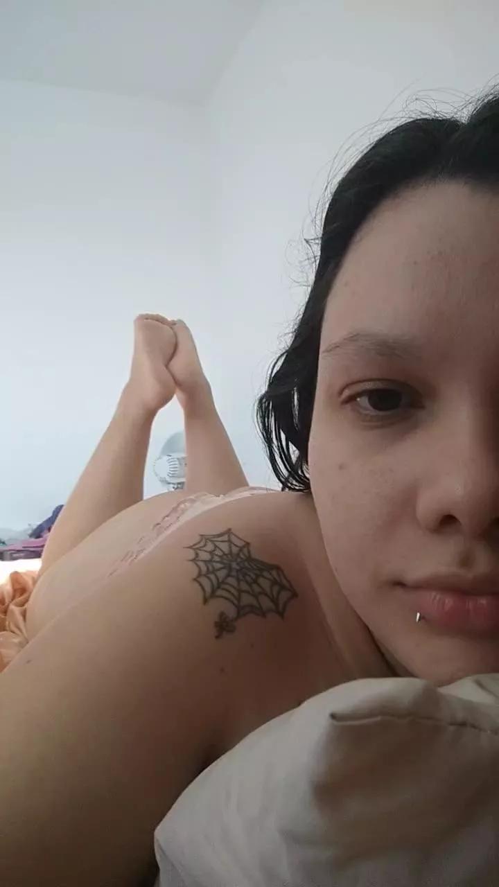 succulolli on Cam4 