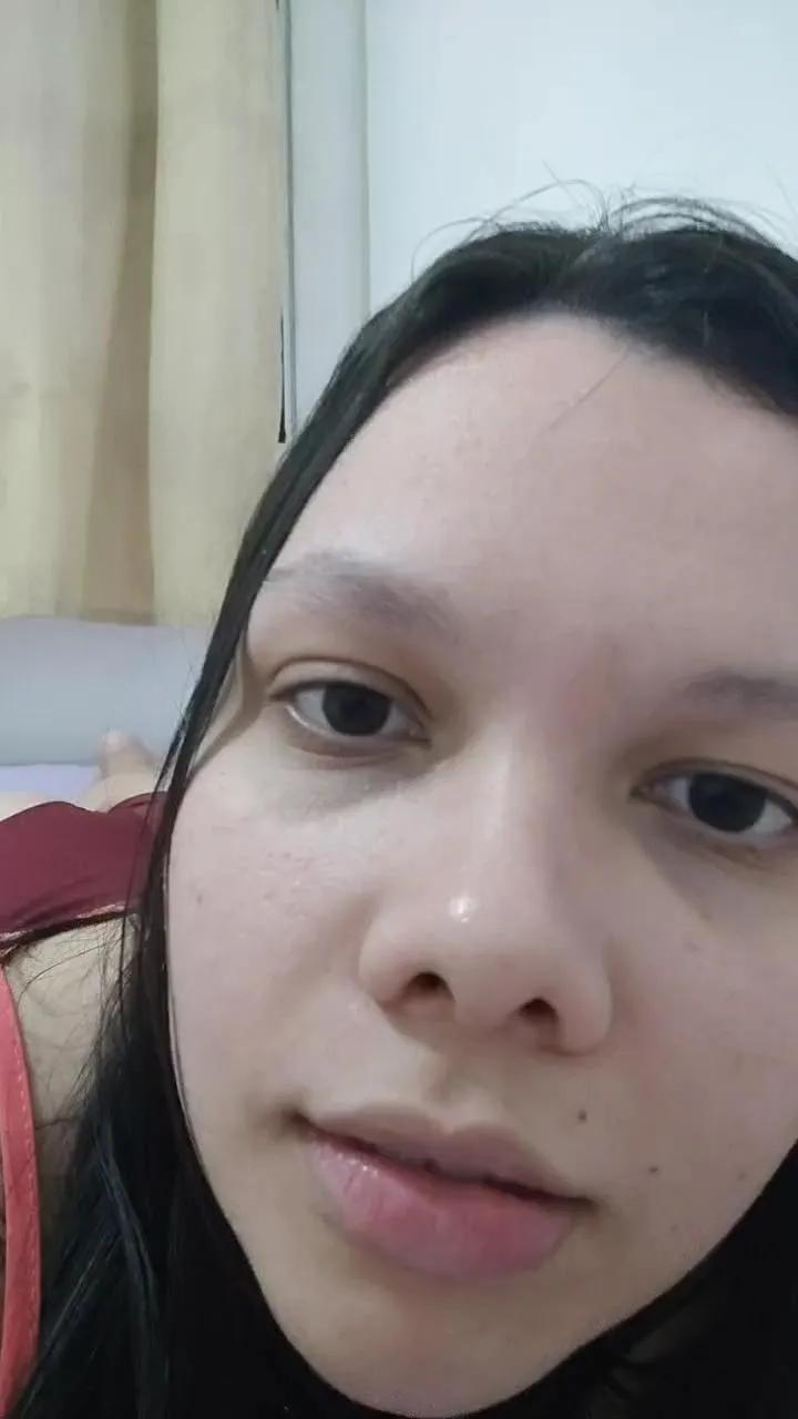 succulolli on Cam4 