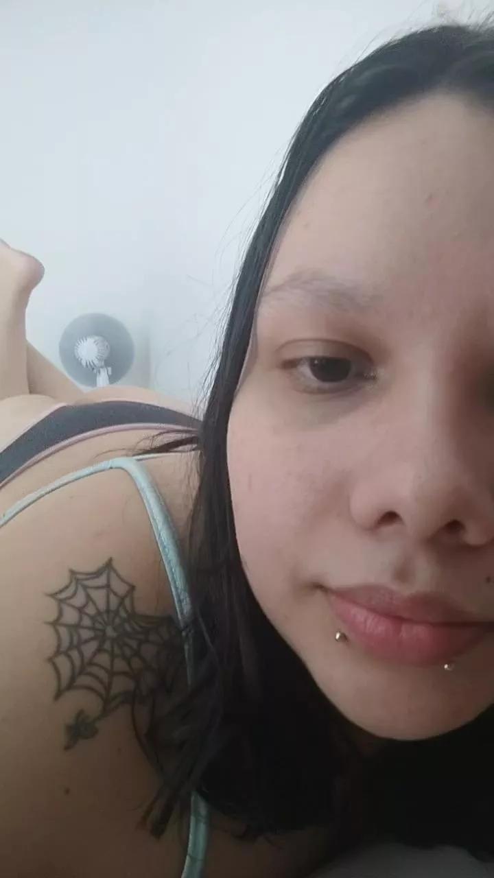 succulolli on Cam4 