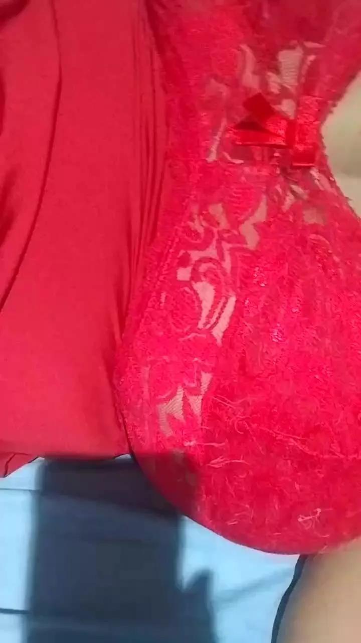 Suhsantos on Cam4 