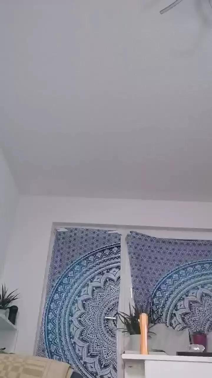 Offline Supreme_x on Cam4