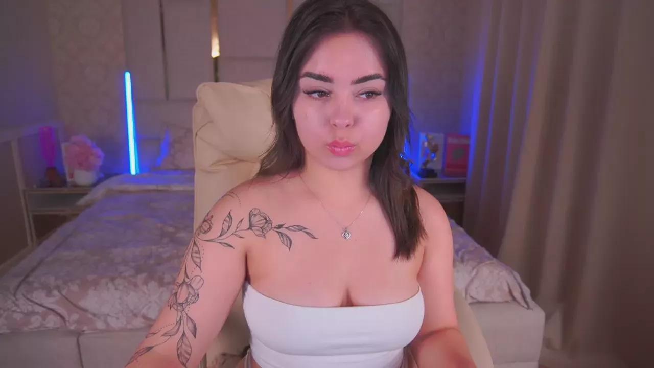 SusieWood on Cam4 