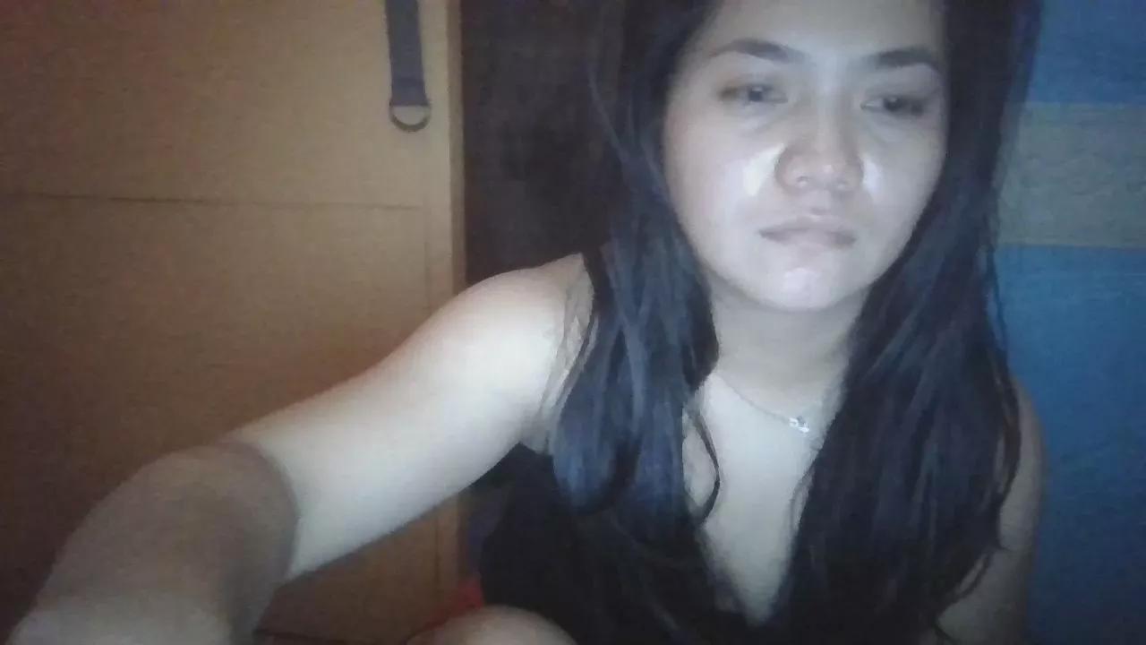 Sweet_roxie on Cam4 