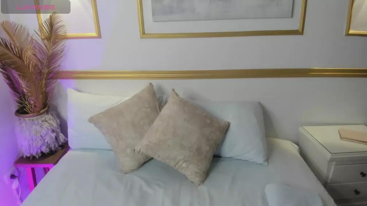 sweetpeach_20 on Cam4 