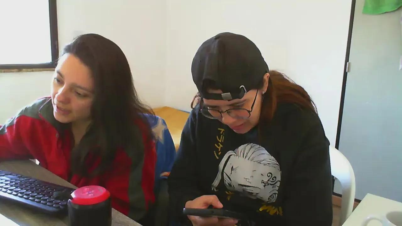 sweetredhota on Cam4