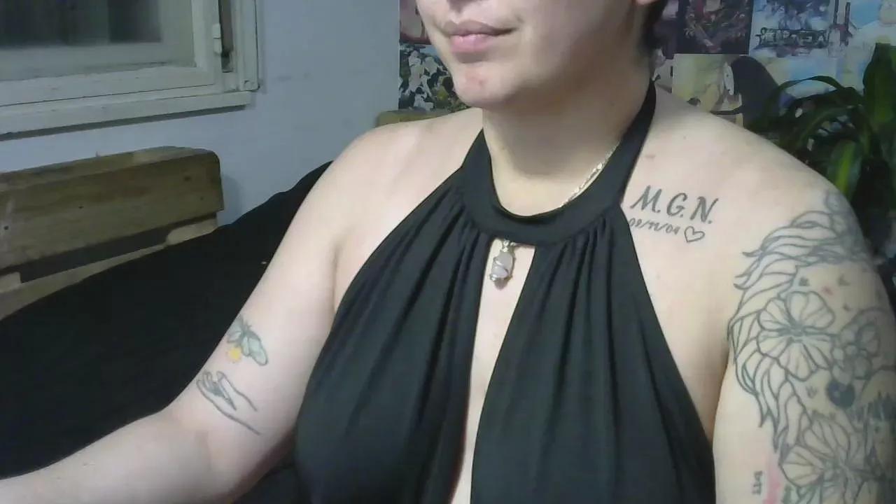 SweetYamii on Cam4 
