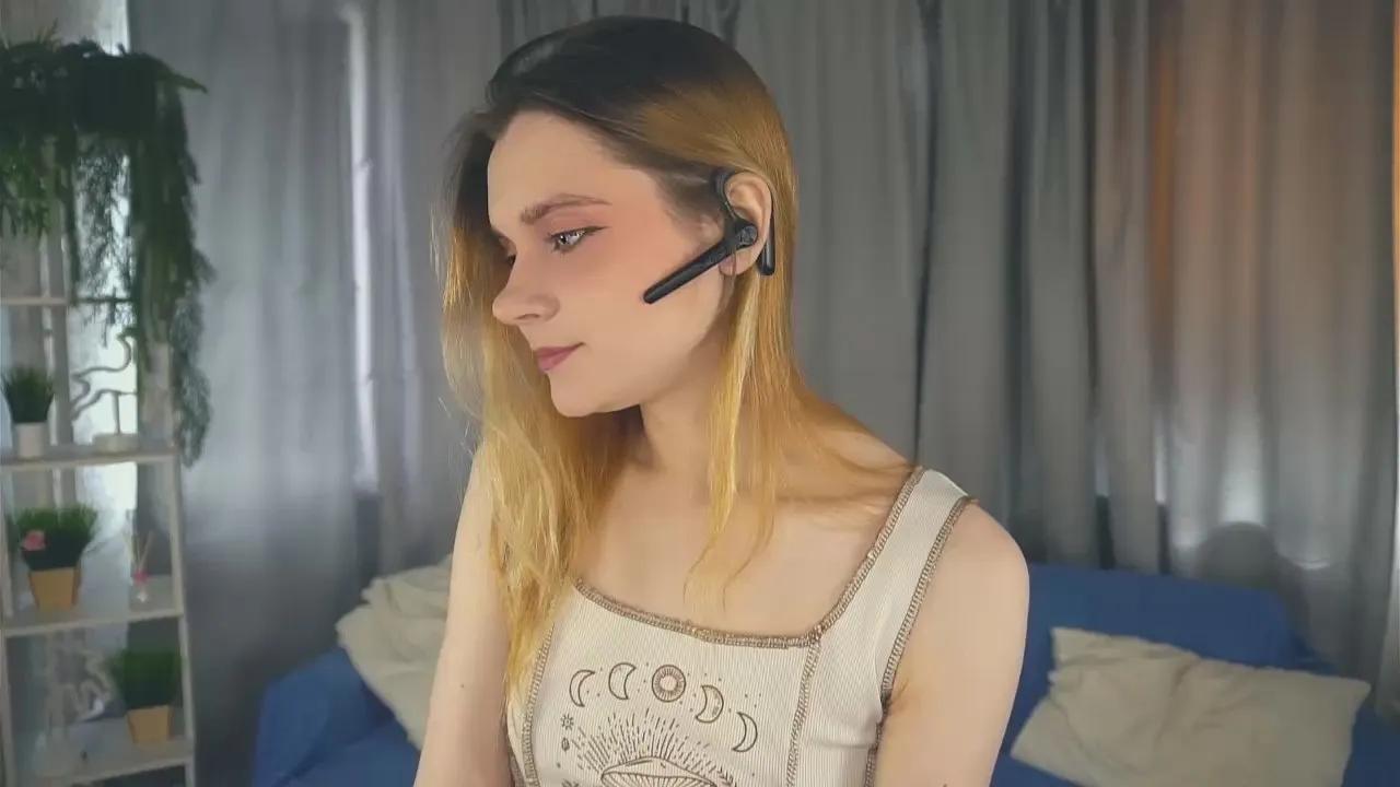 SynnoveAlison on Cam4 