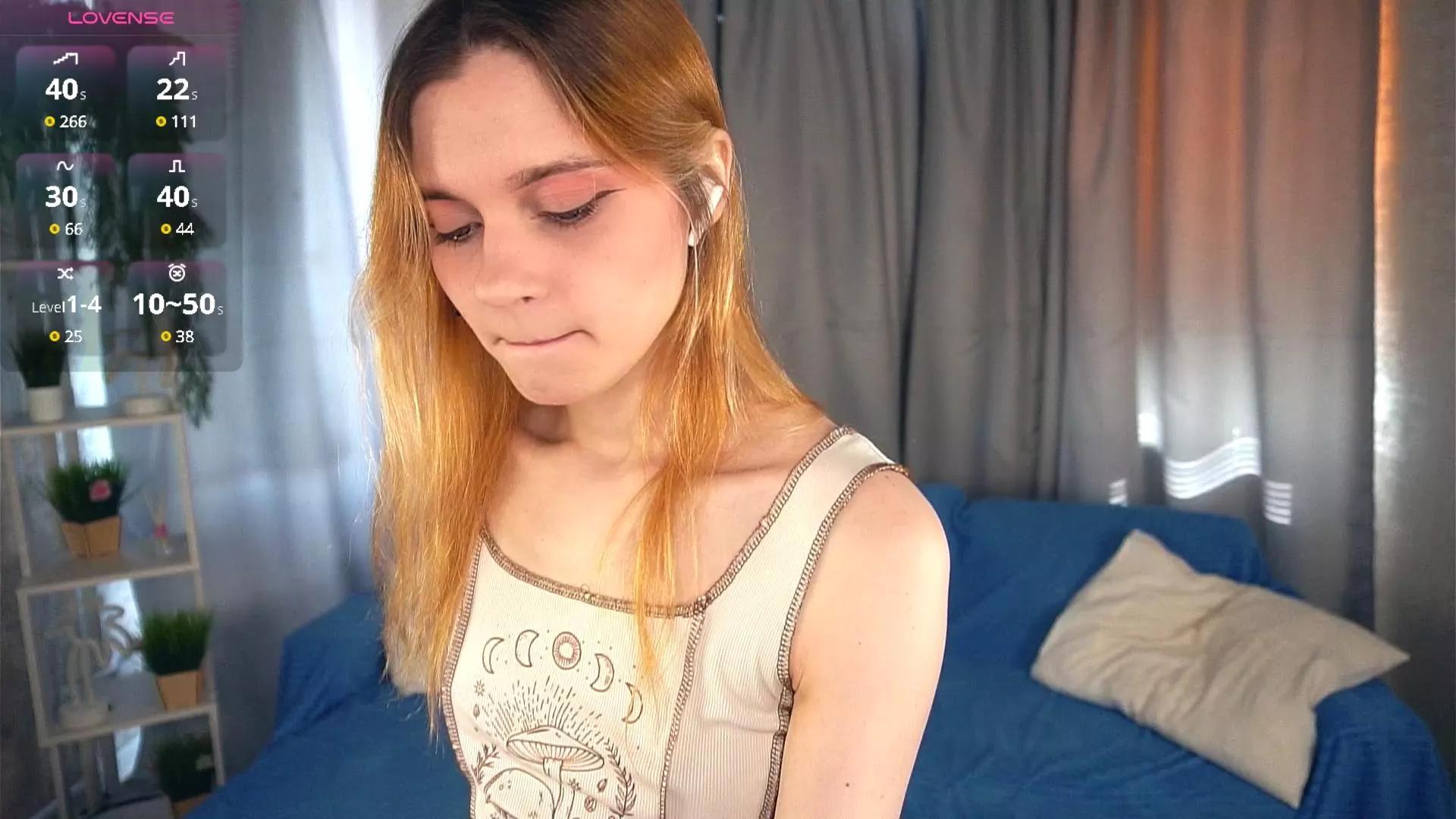 SynnoveAlison on Cam4 