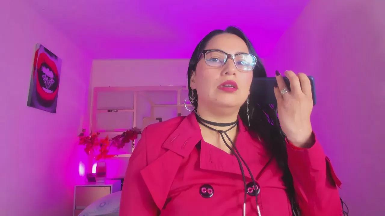 tamara_rouse1 on Cam4 
