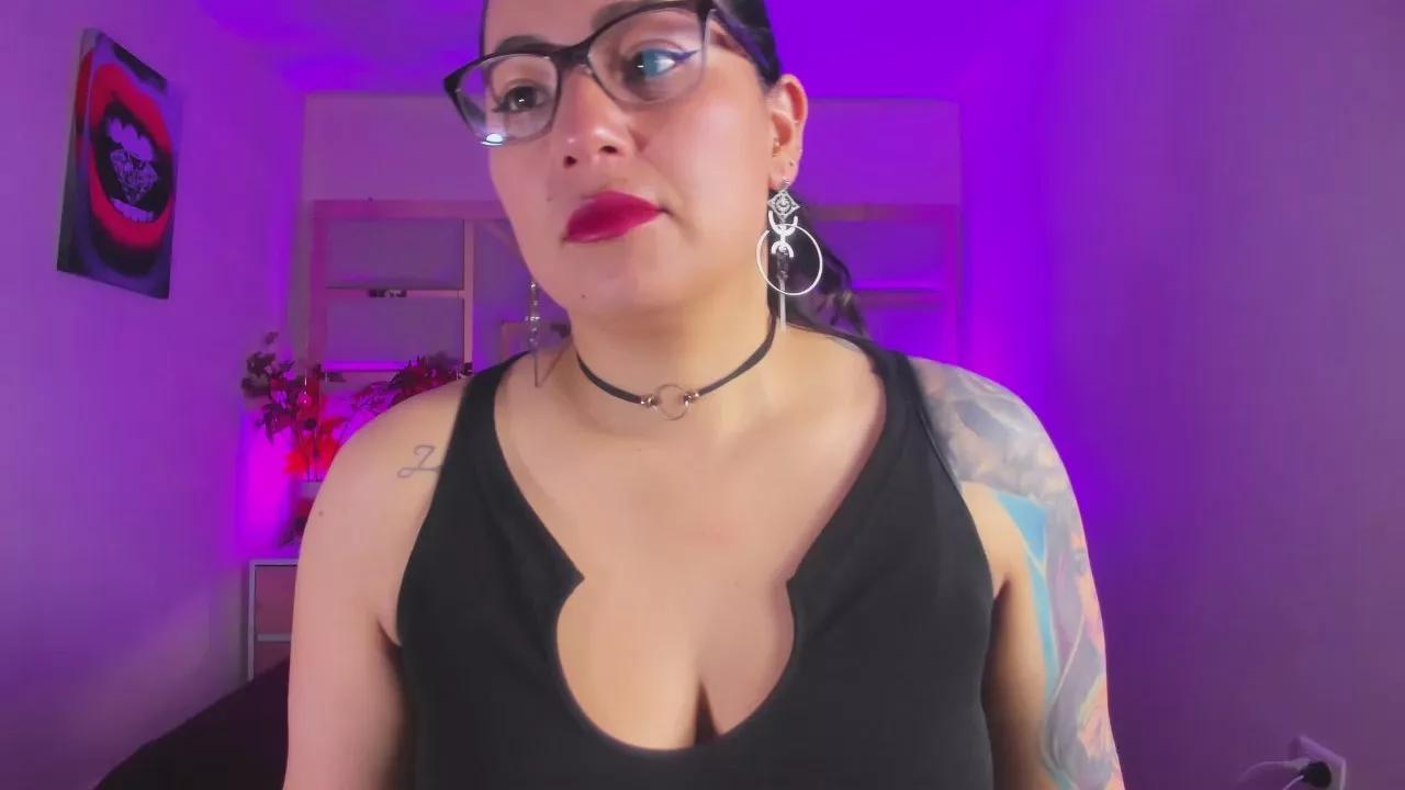 tamara_rouse1 on Cam4 