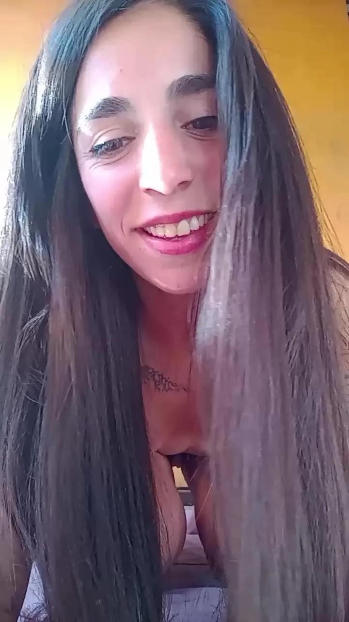 Offline tanafit on Cam4