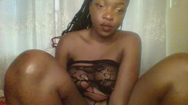 Tanaxha on Cam4 